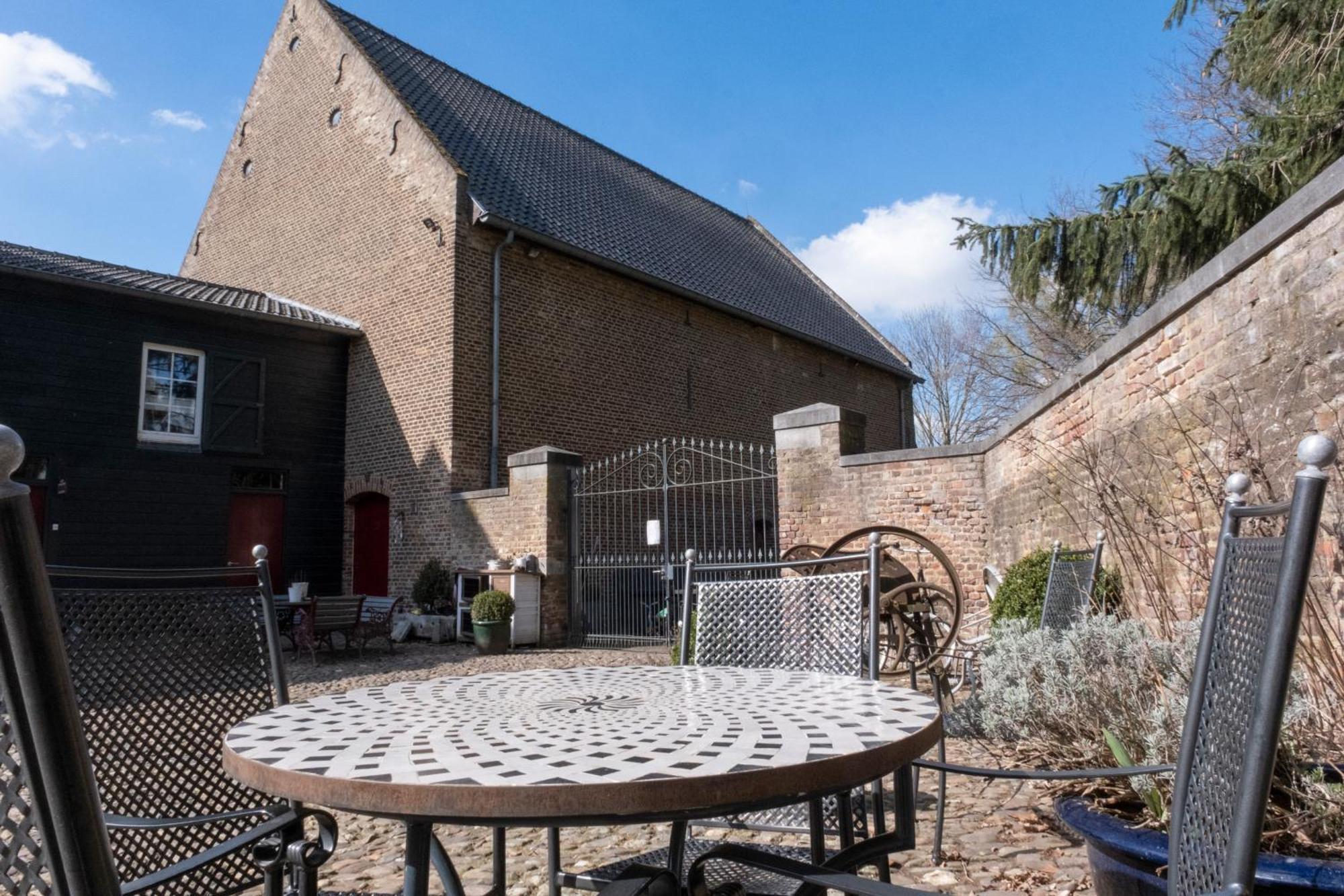 Meschermolen, Overnachten In De Schuur Eijsden Exterior foto